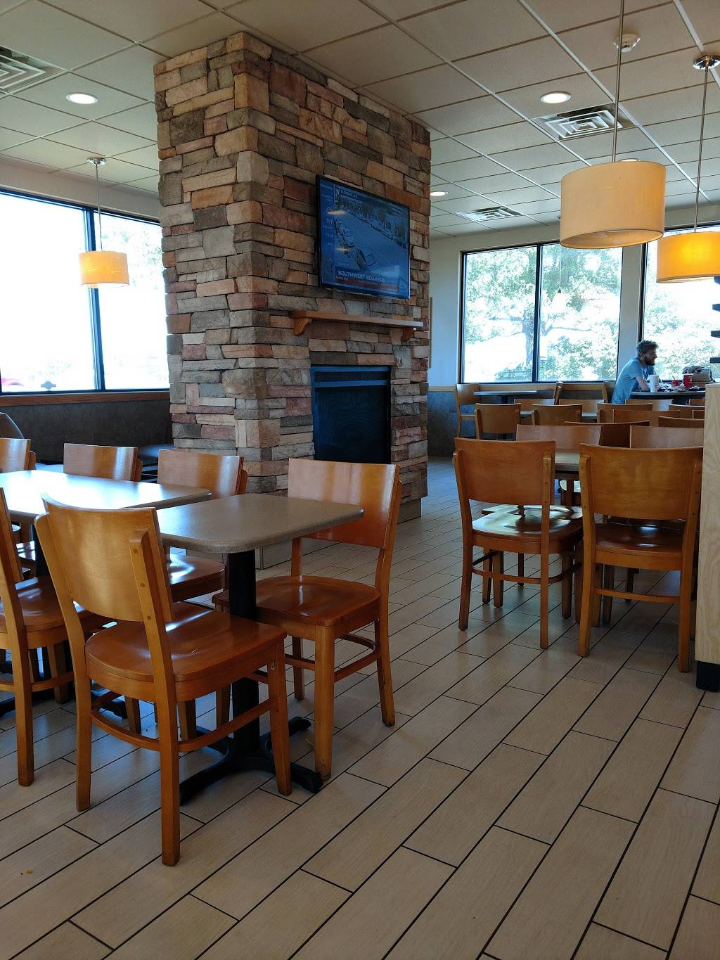 Wendys | restaurant | 5189 W US-10, Ludington, MI 49431, USA | 2318431413 OR +1 231-843-1413