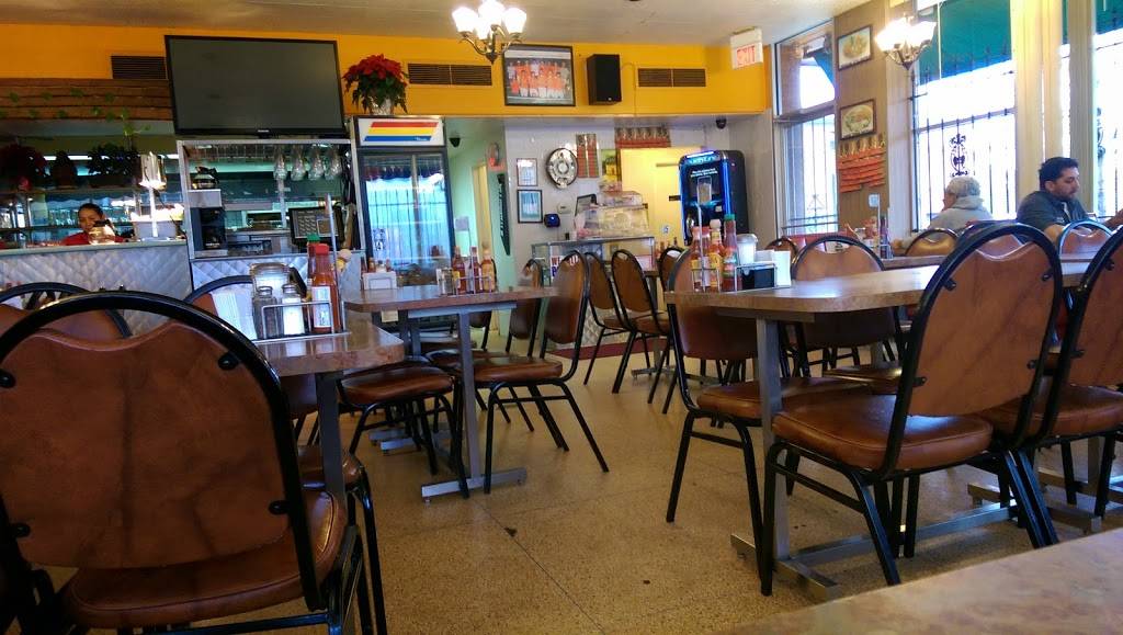 La Quebrada Restaurant | restaurant | 4859 West Roosevelt Road, Cicero, IL 60804, USA | 7087808110 OR +1 708-780-8110