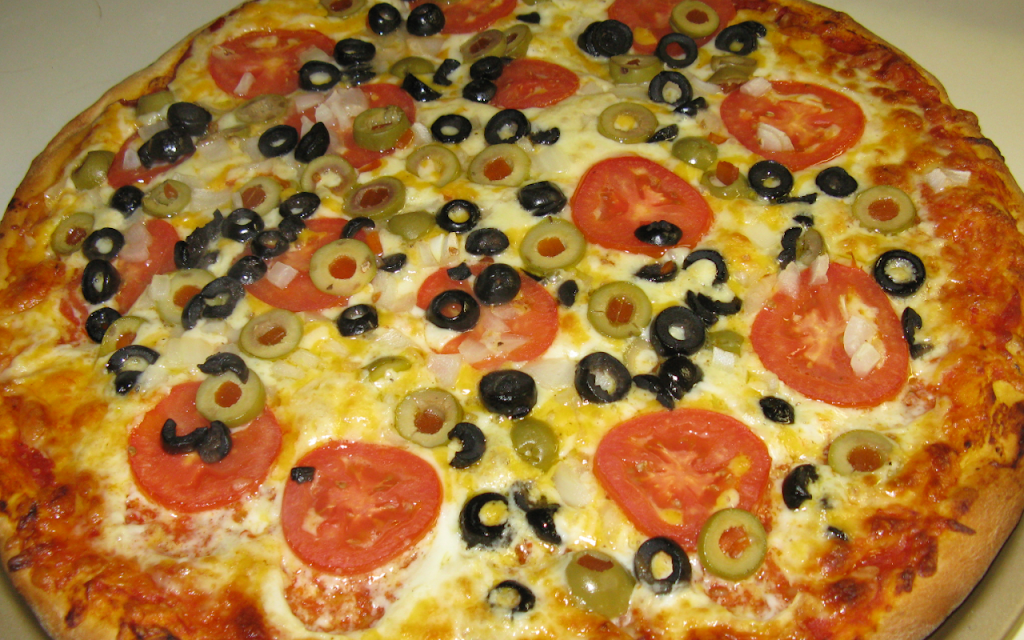 Super Pizza Veloz | restaurant | 5029 Gage Ave, Bell, CA 90201, USA | 3237718405 OR +1 323-771-8405