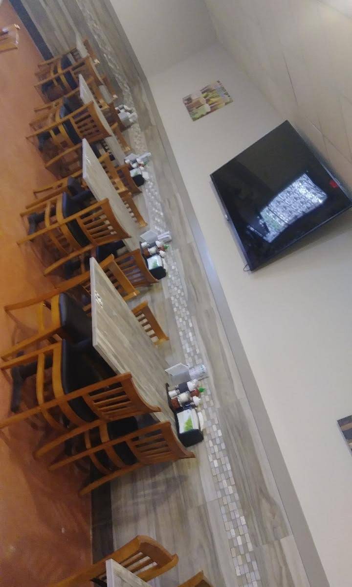 Huong Lan 11 | restaurant | 3757 W Shaw Ave, Fresno, CA 93711, USA | 5592719998 OR +1 559-271-9998