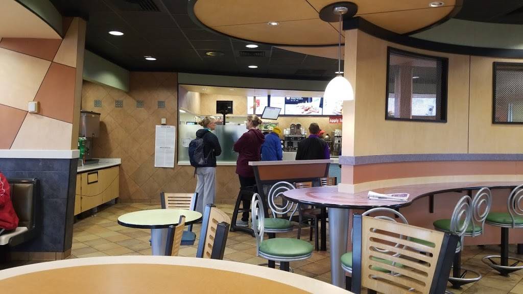 McDonalds | cafe | 1116 N Broadway Ave, Rochester, MN 55906, USA | 5072884454 OR +1 507-288-4454