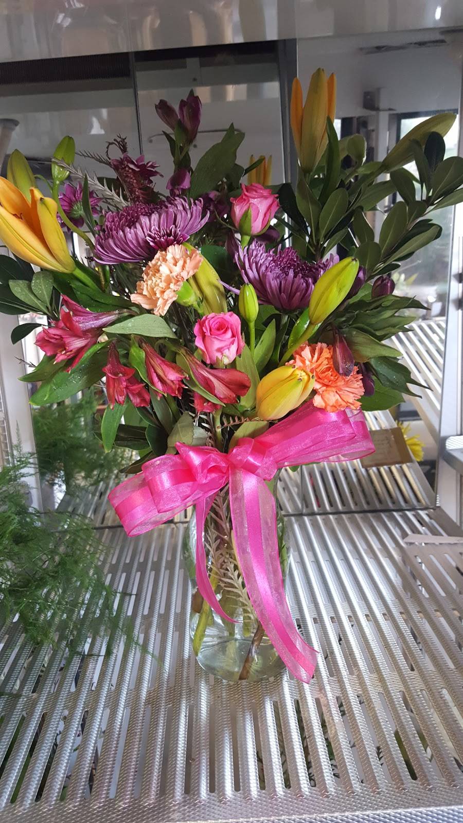 Stylish Living | restaurant | 620 G Ave, Grundy Center, IA 50638, USA | 3198243103 OR +1 319-824-3103