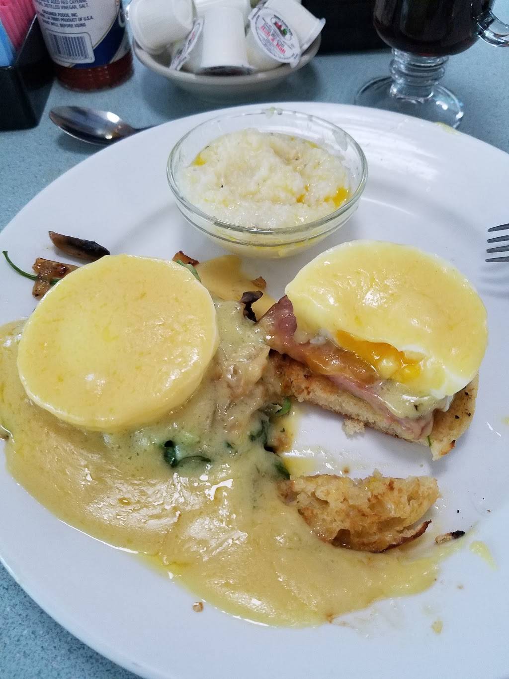 Silver Springs Restaurant | restaurant | 5300 E Silver Springs Blvd unit G, Silver Springs, FL 34488, USA | 3522365215 OR +1 352-236-5215