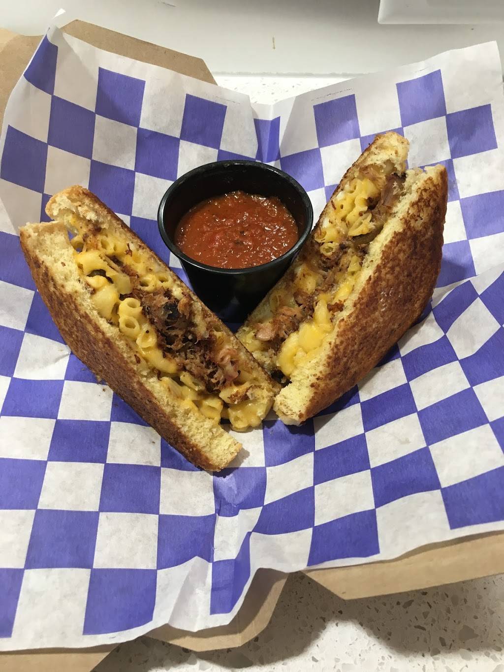 Truck Norris STL | restaurant | Mobile, Ballwin, MO 63021, USA | 3147952510 OR +1 314-795-2510