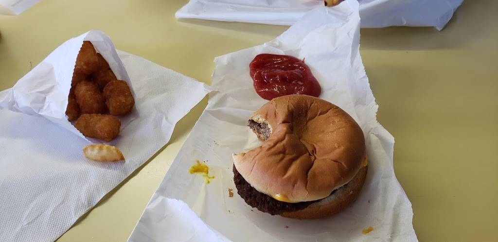 Taylors Dairy Joy | restaurant | 1205 E Rte 66, Lebanon, MO 65536, USA | 4175323450 OR +1 417-532-3450