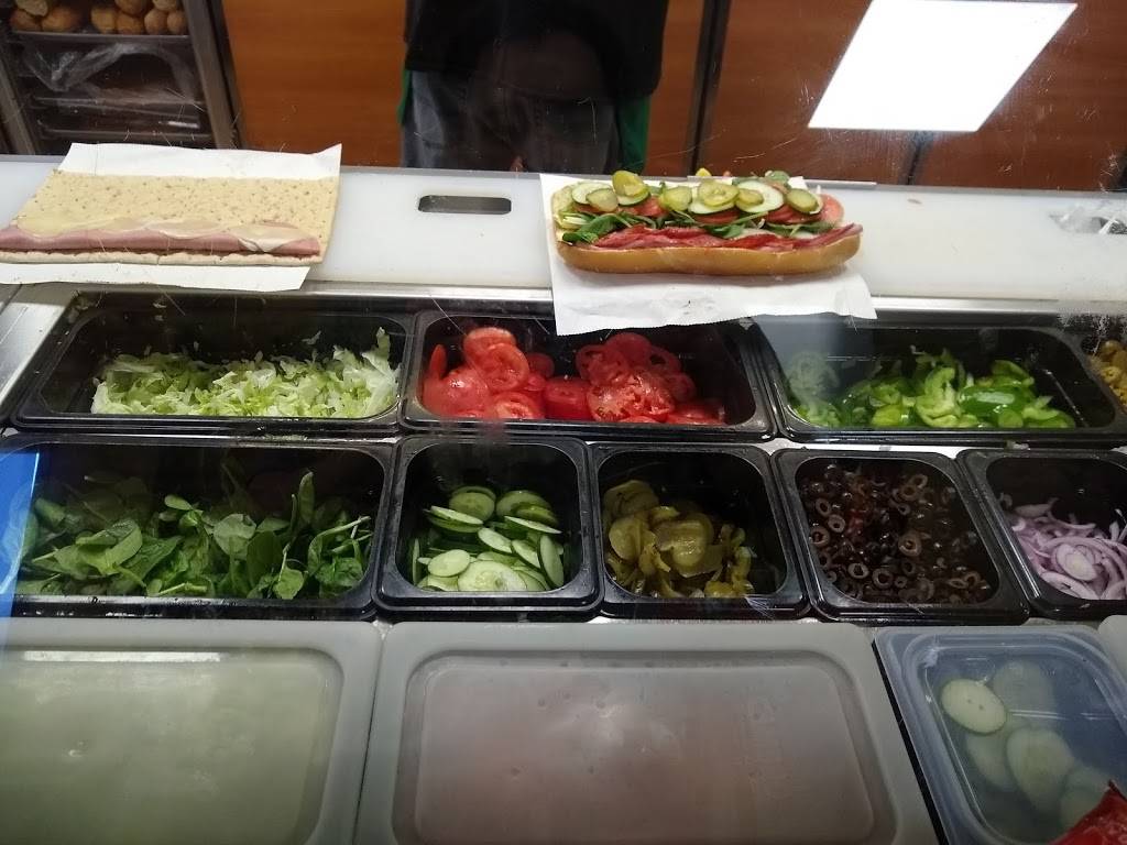 Subway | meal takeaway | 4510 Salt Lake Blvd Suite B1-2, Honolulu, HI 96818, USA | 8084877827 OR +1 808-487-7827