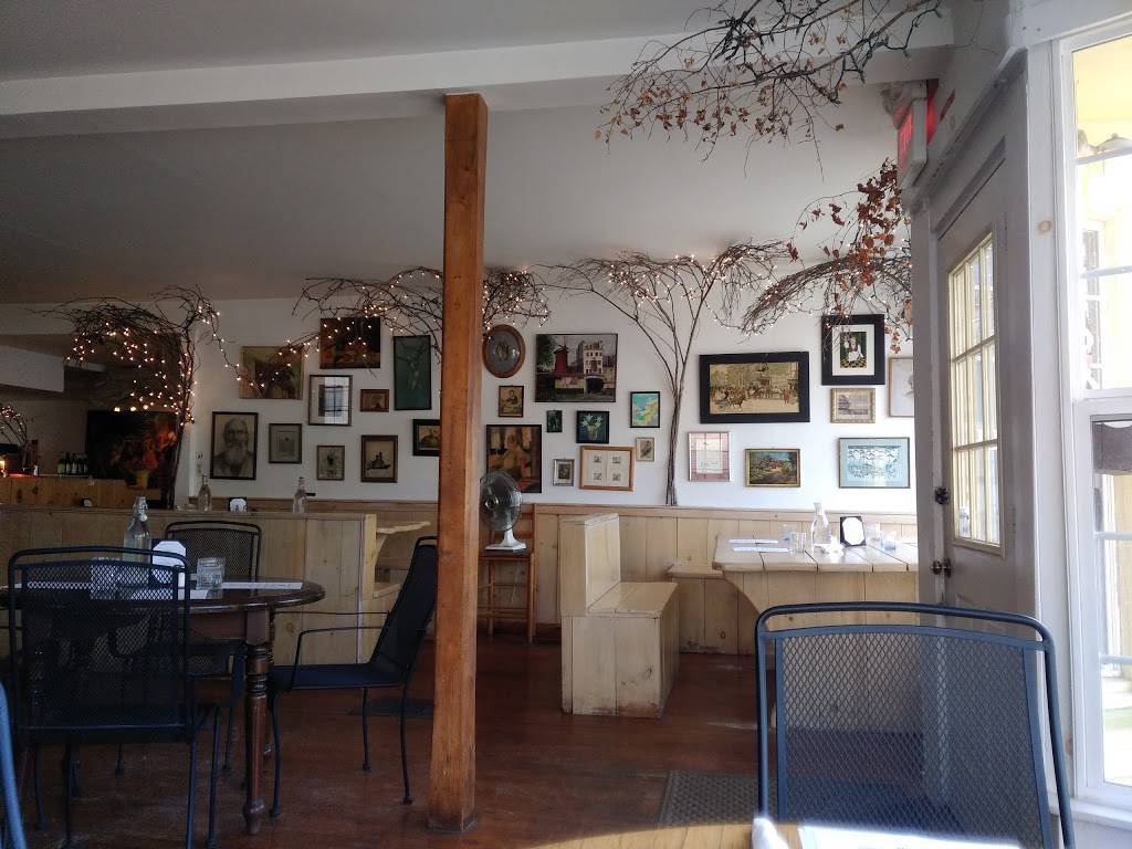 Readfield Emporium | restaurant | 1146 Main St, Readfield, ME 04355, USA | 2076857348 OR +1 207-685-7348