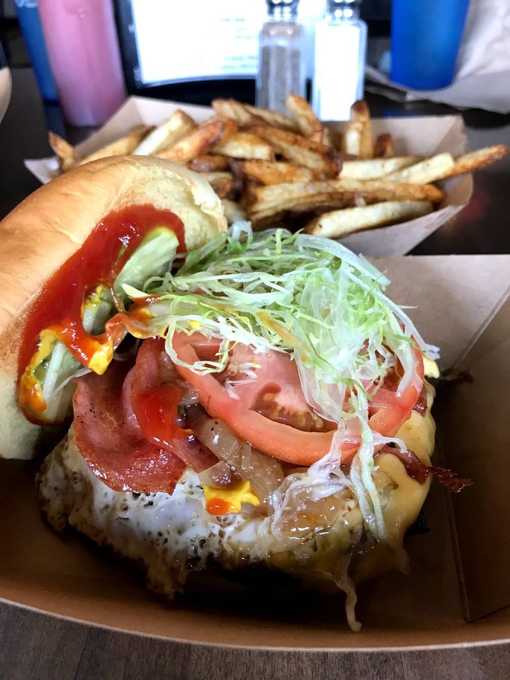 Bovine Burgers | restaurant | 76b W Railroad Ave, Jamesburg, NJ 08831, USA | 7326561666 OR +1 732-656-1666