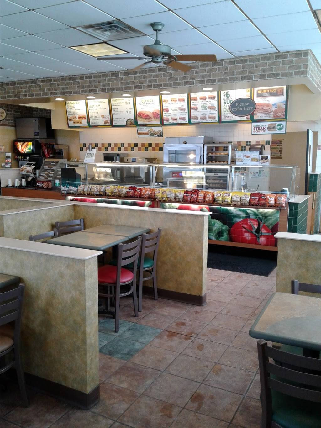 Subway | restaurant | 4304 Jeffers Rd, Eau Claire, WI 54703, USA | 7158338801 OR +1 715-833-8801