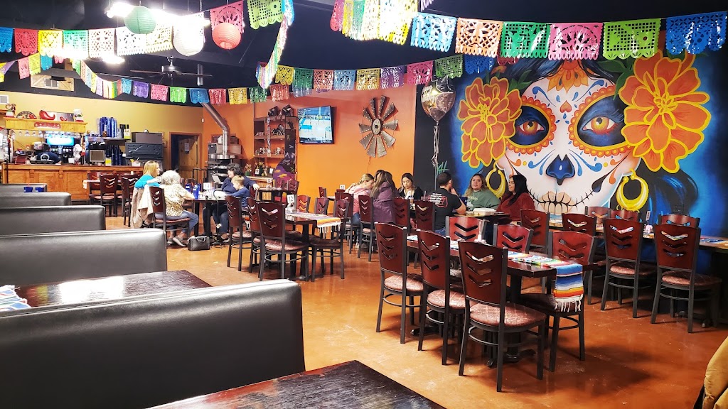 Isabels south of the border | restaurant | 115 S Haskell Ave, Willcox, AZ 85643, USA | 5207660859 OR +1 520-766-0859