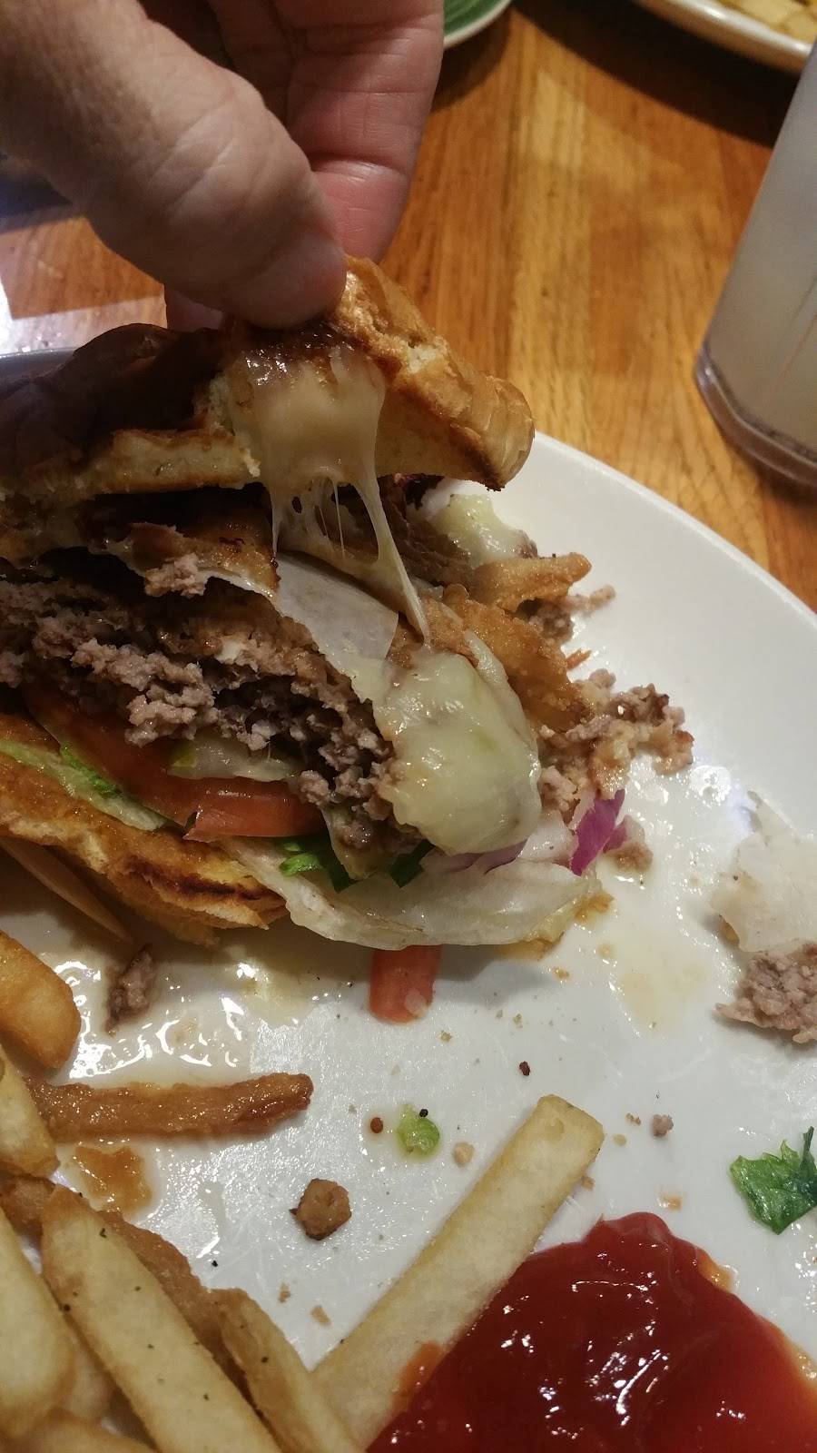 Applebees Grill + Bar | restaurant | 1350 Travis Blvd #Z-5, Fairfield, CA 94533, USA | 7073990796 OR +1 707-399-0796