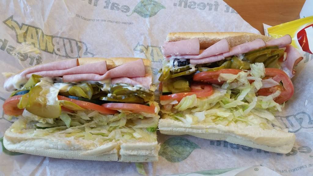 Subway | restaurant | 2034 Milton Ave, Janesville, WI 53545, USA | 6087564343 OR +1 608-756-4343