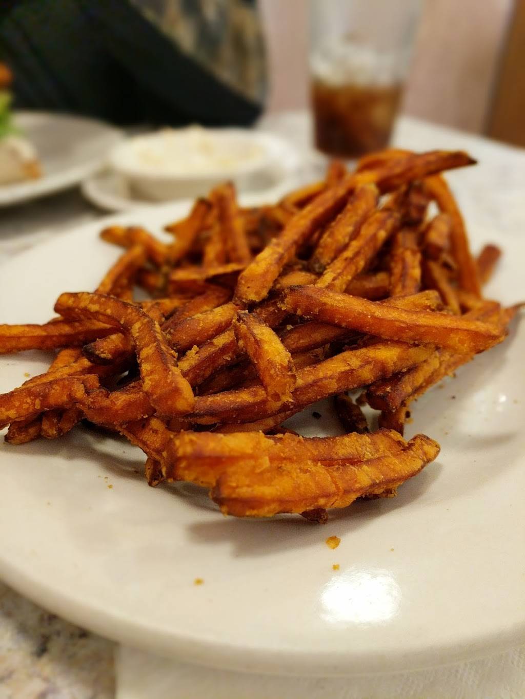 Floral Park Diner | restaurant | 142 Tulip Ave, Floral Park, NY 11001, USA | 5163078877 OR +1 516-307-8877