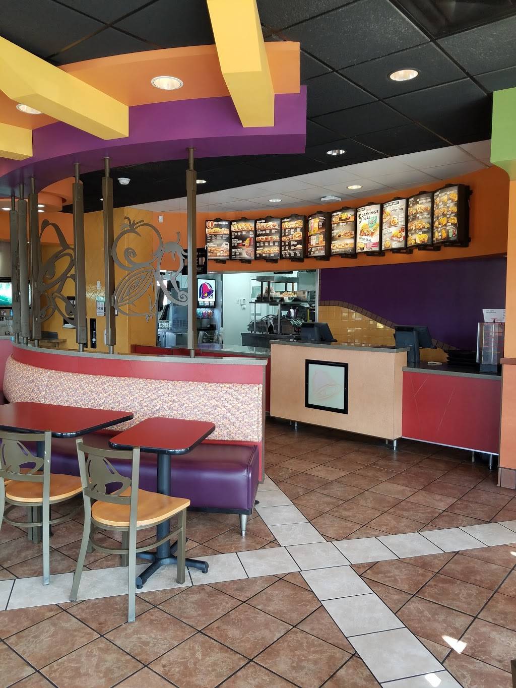 Taco Bell | meal takeaway | 1015 Coshocton Ave, Mt Vernon, OH 43050, USA | 7403933133 OR +1 740-393-3133