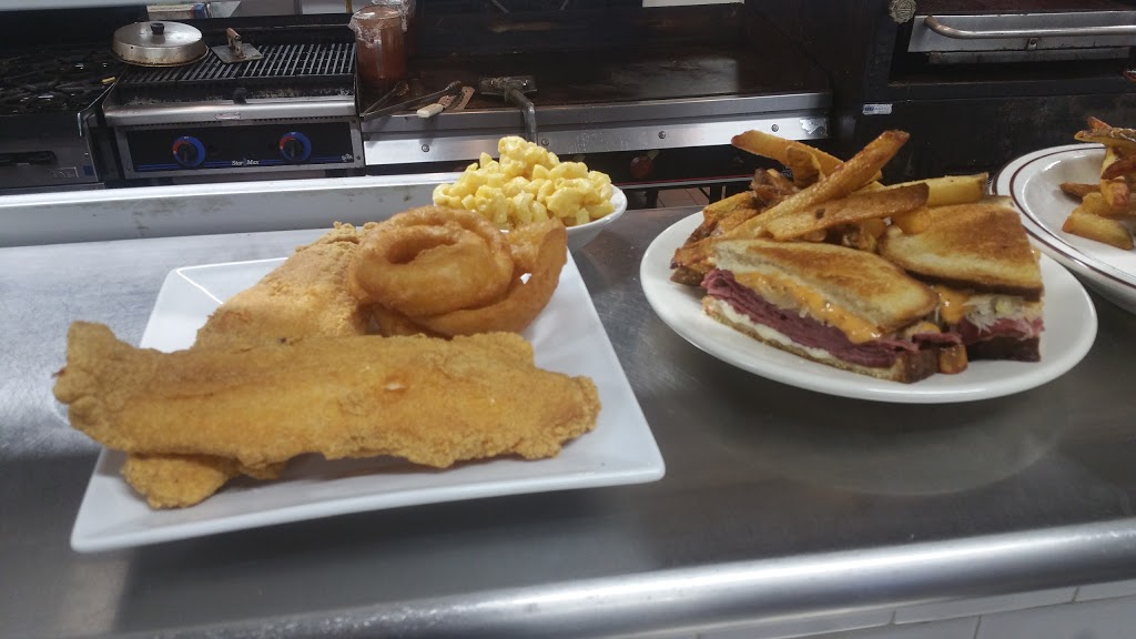 Lets Eat at Byrons | restaurant | 3422 Port Clinton Rd, Fremont, OH 43420, USA | 5672016682 OR +1 567-201-6682