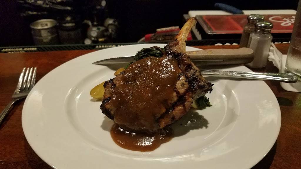 Mojos Lounge & Bar | restaurant | 428 1st St, Woodland, CA 95695, USA | 5306610428 OR +1 530-661-0428