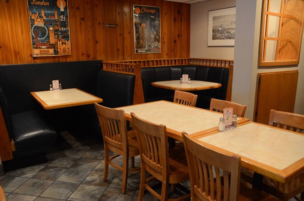 Steves Pizza Palace | meal delivery | 110 N Main St, River Falls, WI 54022, USA | 7154258284 OR +1 715-425-8284