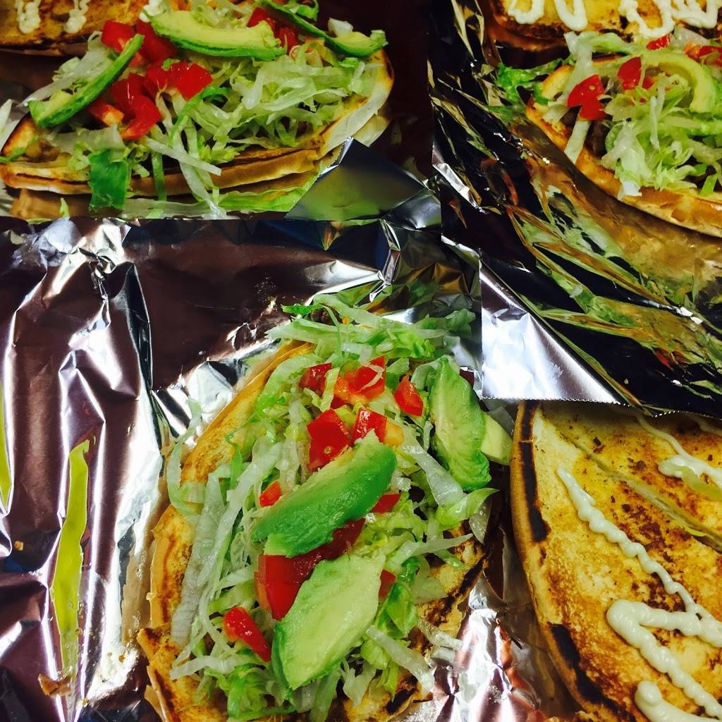 Taqueria Rosy | restaurant | 413 W Avenue G, Conroe, TX 77301, USA | 9365240877 OR +1 936-524-0877