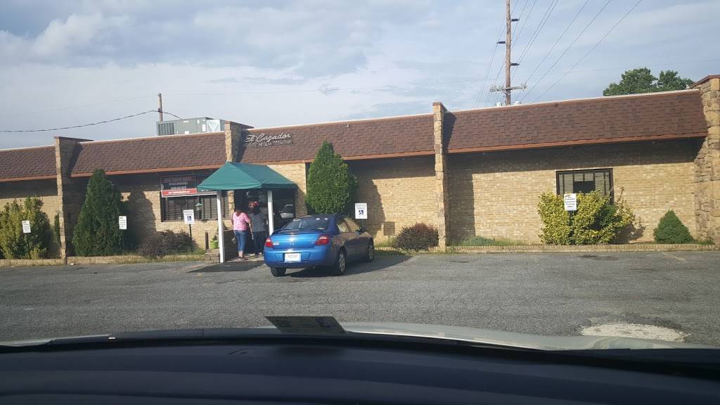 El Cazador | restaurant | 1600 Shady Knoll Ave, Bedford, VA 24523, USA | 5405864715 OR +1 540-586-4715