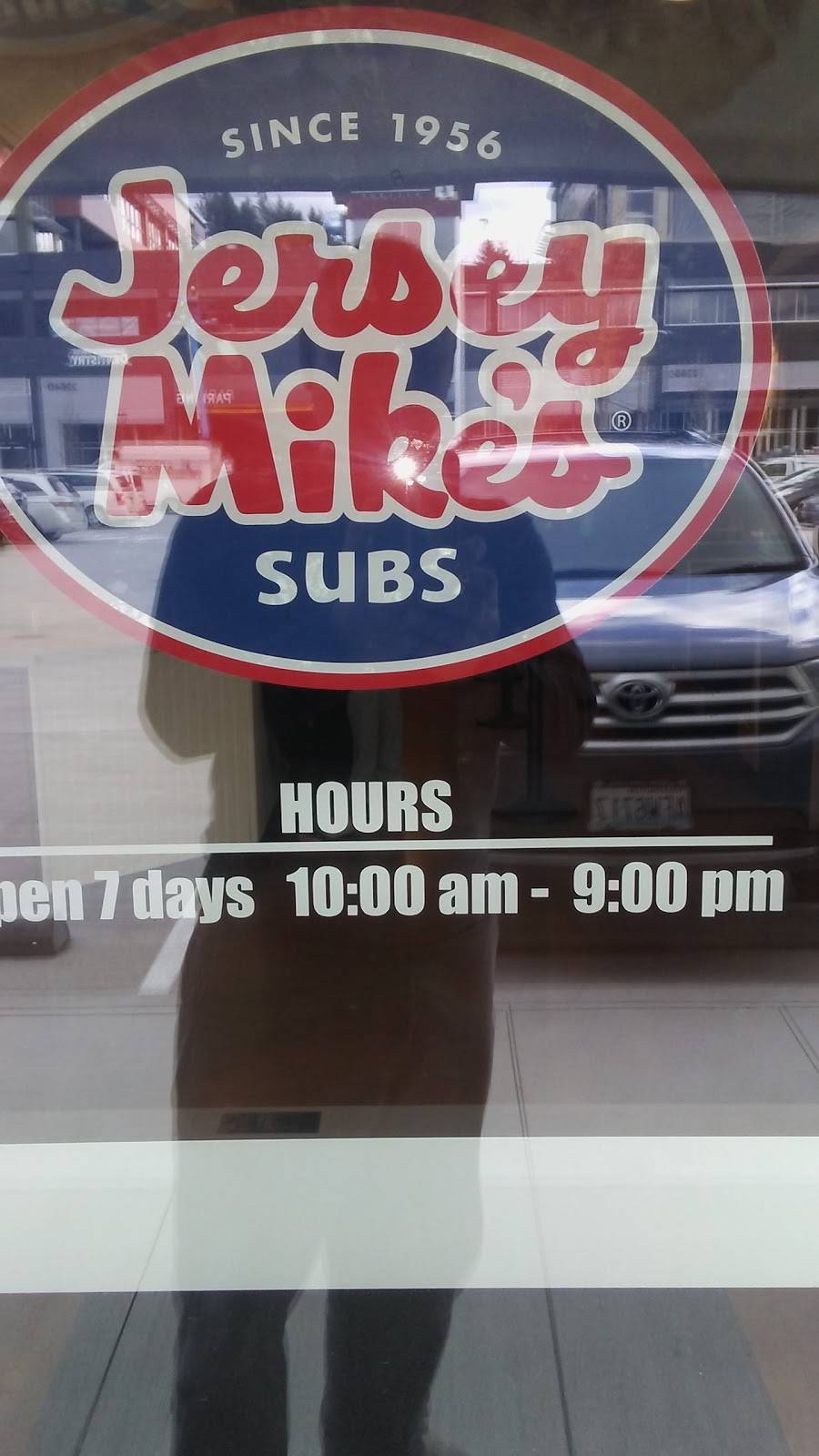 Jersey Mikes Subs | restaurant | 22704 SE 4th St #206, Sammamish, WA 98074, USA | 4253957111 OR +1 425-395-7111