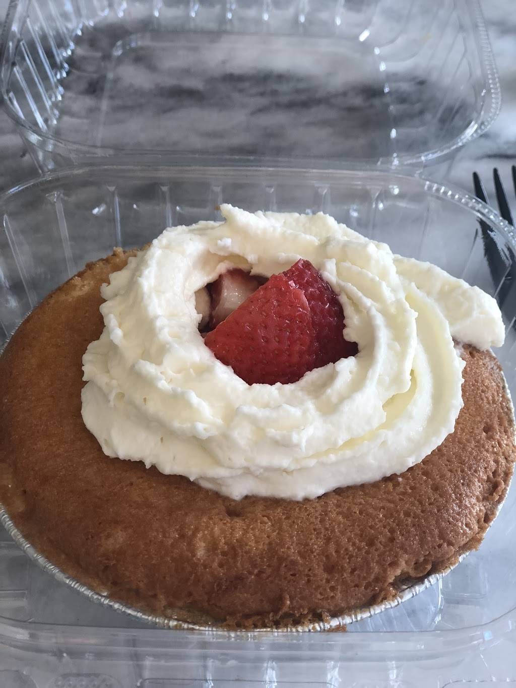 Cafe Rio Mexican Grill | restaurant | 44940 St Andrews Church Rd, California, MD 20619, USA | 3018305416 OR +1 301-830-5416