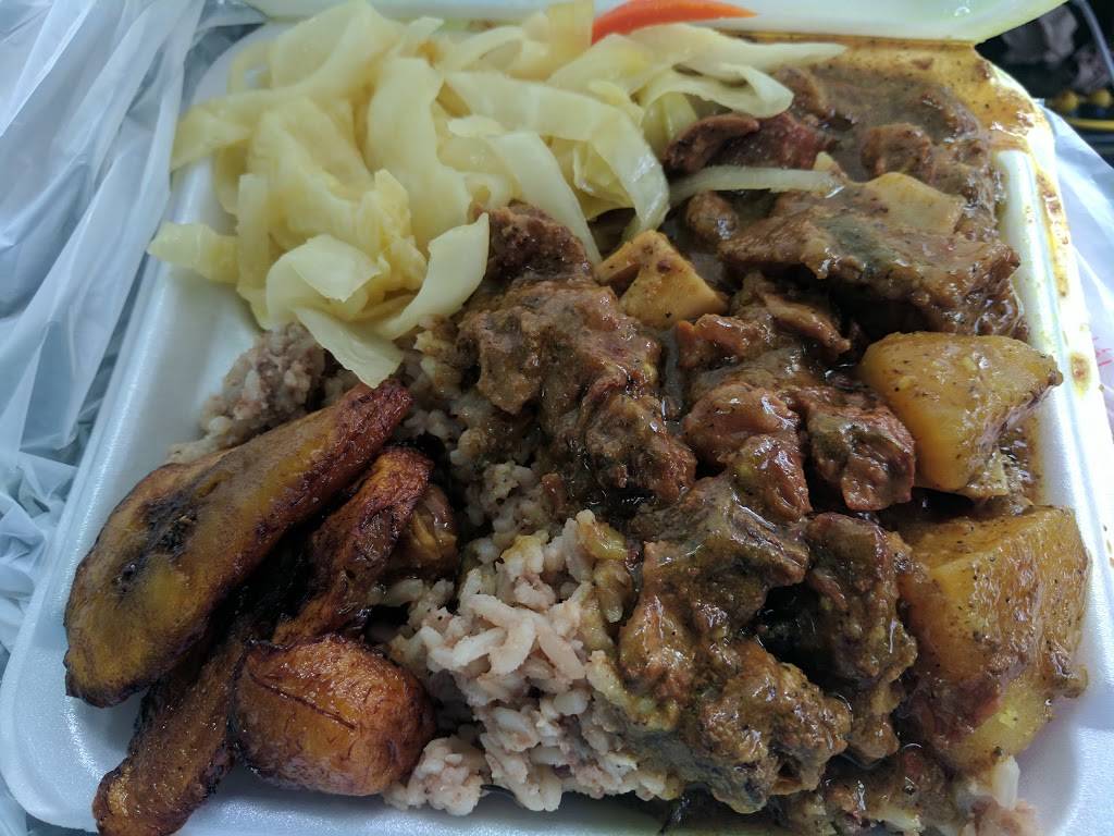 Royal Caribbean - Island Delight | restaurant | 31 Crystal St, East Stroudsburg, PA 18301, USA | 5704241903 OR +1 570-424-1903