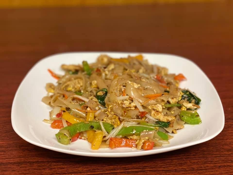 Yummis Cuisine | restaurant | 1908 Campbell Rd, La Crosse, WI 54601, USA | 6085191524 OR +1 608-519-1524