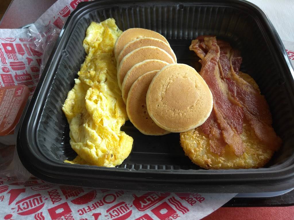 Jack in the Box | restaurant | 401 Blue Ravine Rd, Folsom, CA 95630, USA | 9169832107 OR +1 916-983-2107