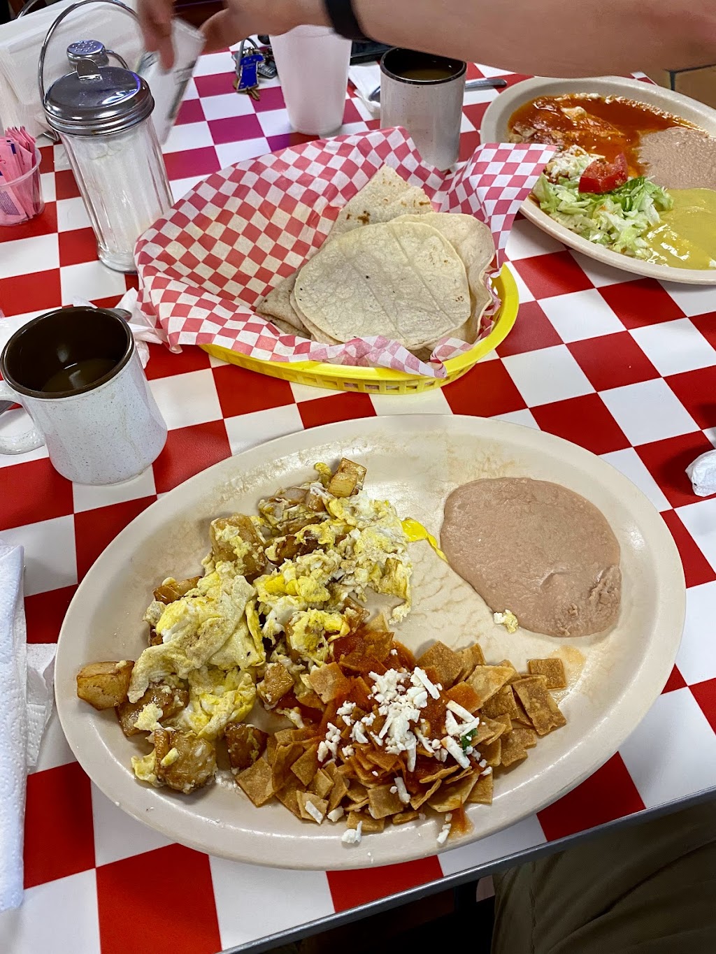 Querido Mexico Lindo | restaurant | 2403 Boca Chica Blvd, Brownsville, TX 78521, USA | 9565543400 OR +1 956-554-3400