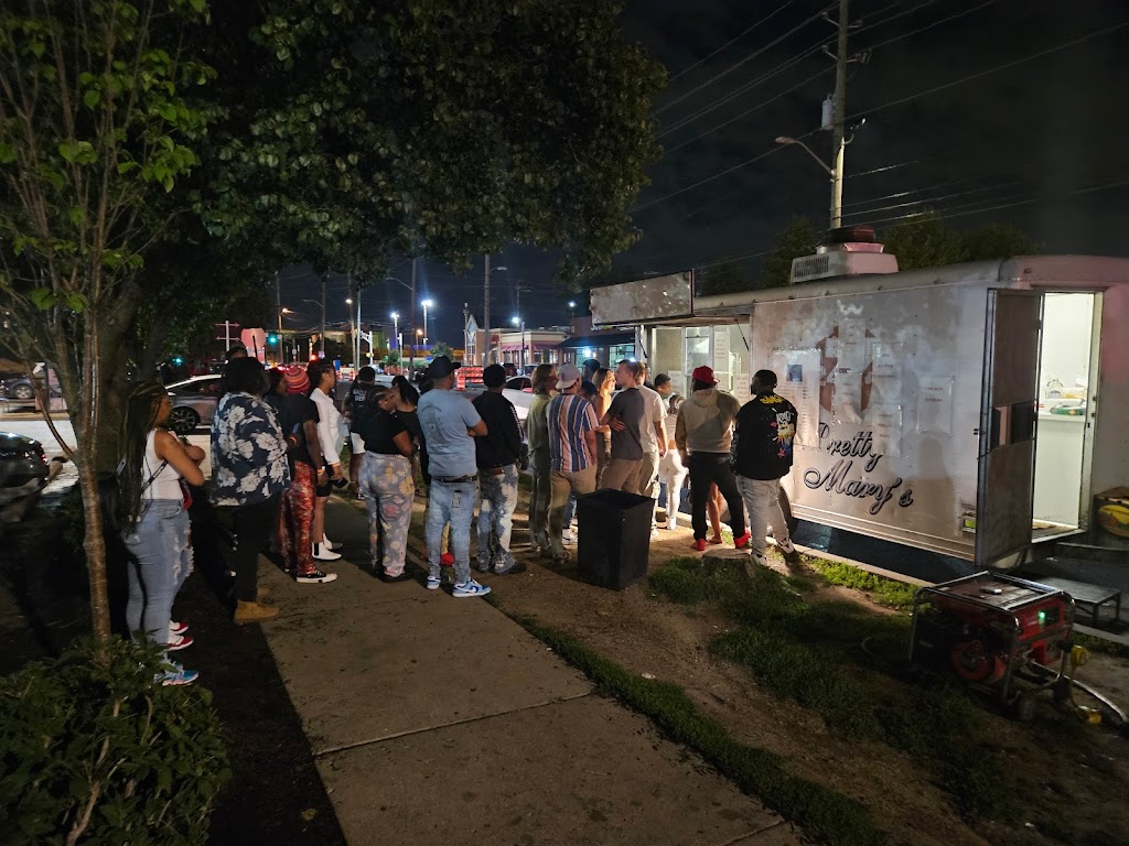 The Night Owl Food Truck | restaurant | South and, S Meridian St, Indianapolis, IN 46225, USA | 2672079828 OR +1 267-207-9828