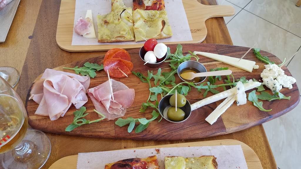 Focaccia | Italian Eatery | restaurant | 85 Cypress Point Pkwy #1, Palm Coast, FL 32164, USA | 3862835617 OR +1 386-283-5617