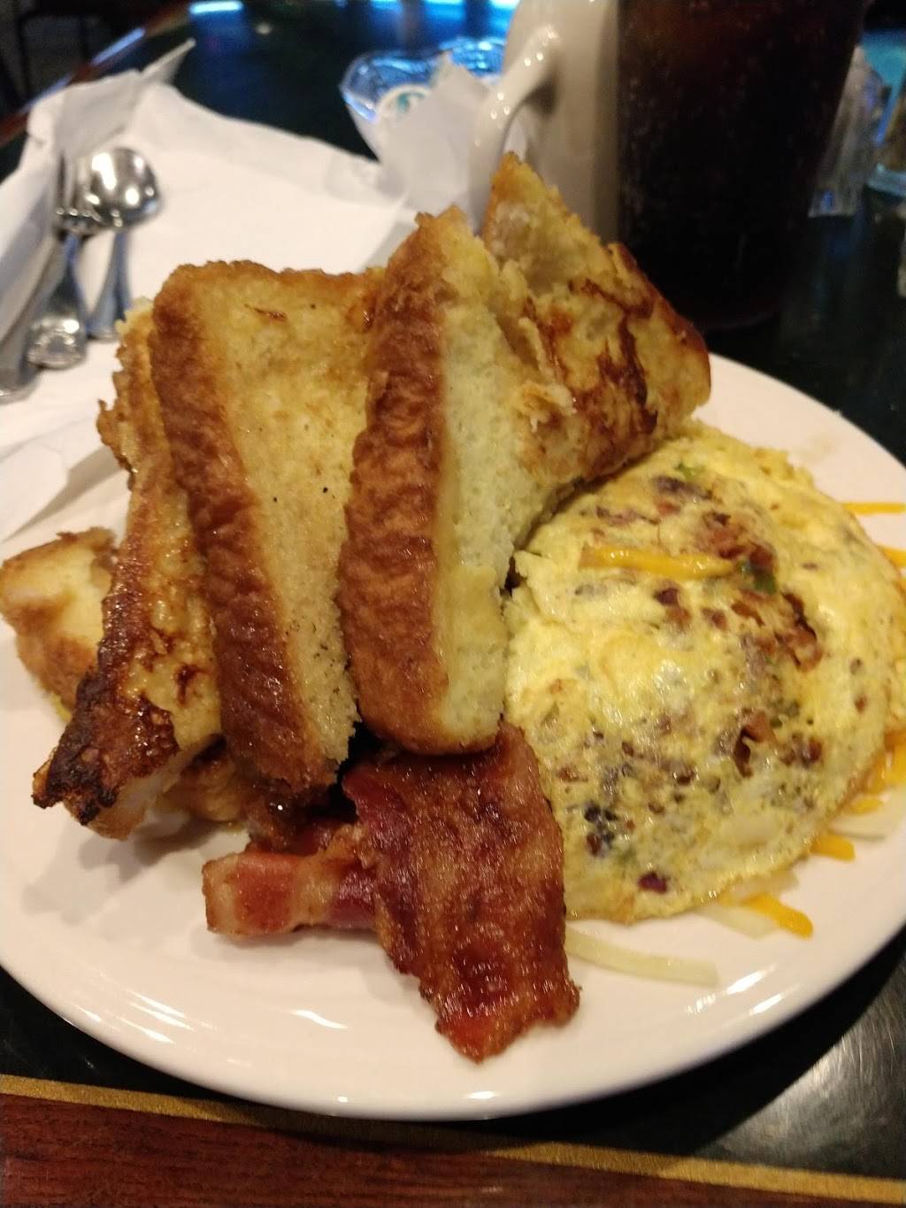 Legends Restaurant | restaurant | 433 Lakeview Dr, Crossville, TN 38558, USA | 9314843706 OR +1 931-484-3706