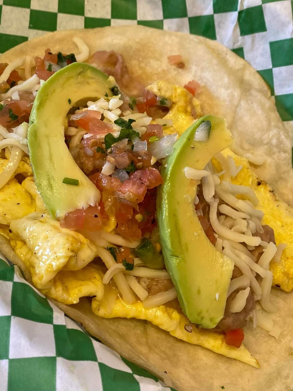 Mas Chingonas taqueria | restaurant | 11160 Circle Dr, Austin, TX 78736, USA | 7373363438 OR +1 737-336-3438