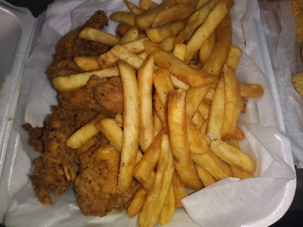 Kings Fish & More | restaurant | 2311 E Genesee Ave, Saginaw, MI 48601, USA | 9893327559 OR +1 989-332-7559