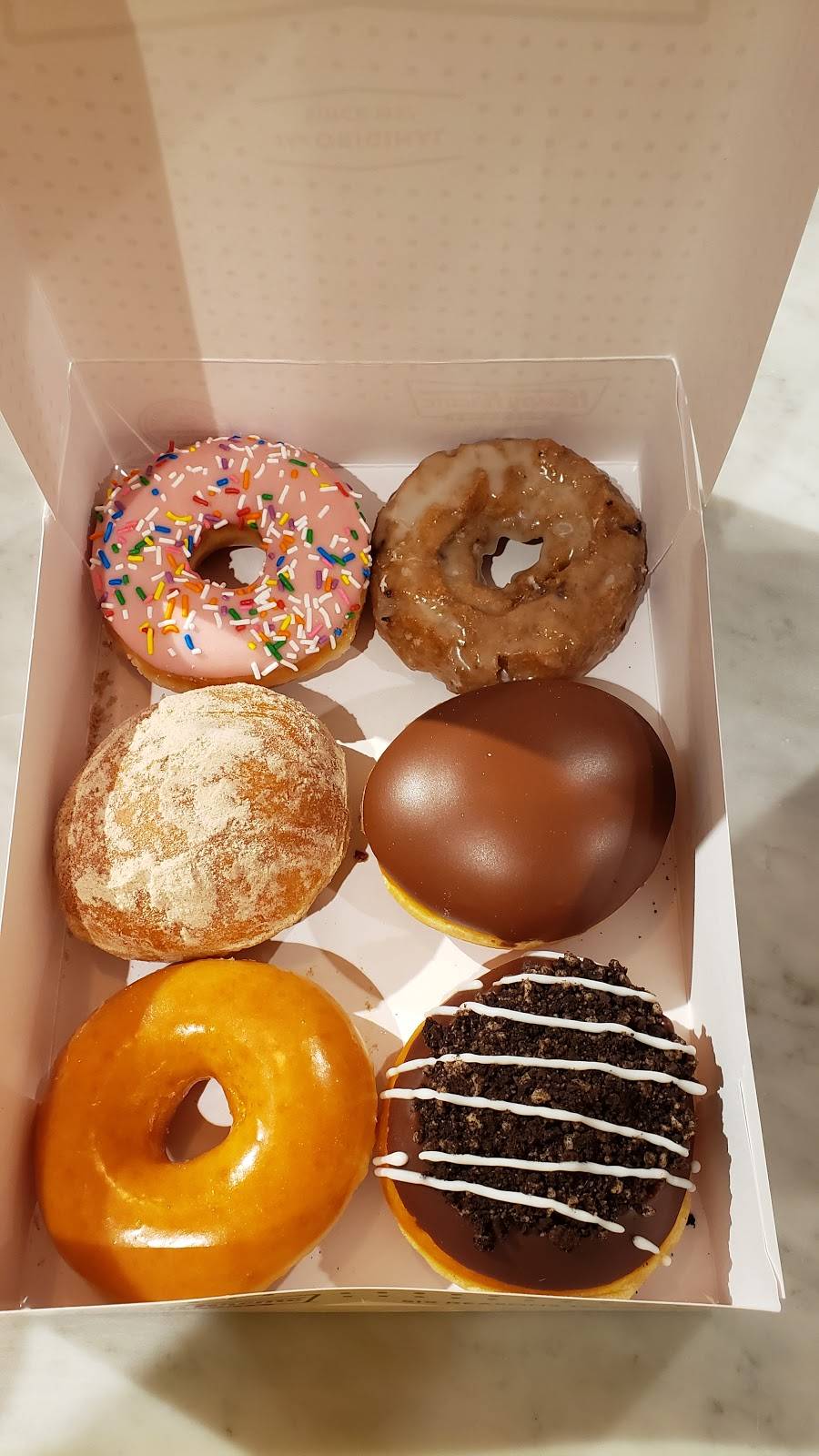 Krispy Kreme | cafe | 353 Jefferson St, San Francisco, CA 94133, USA | 4157751123 OR +1 415-775-1123