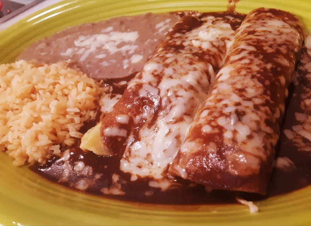 La Pinata Mexican Grill | restaurant | 4219 E Station Rd, Roanoke, IN 46783, USA | 2606728848 OR +1 260-672-8848