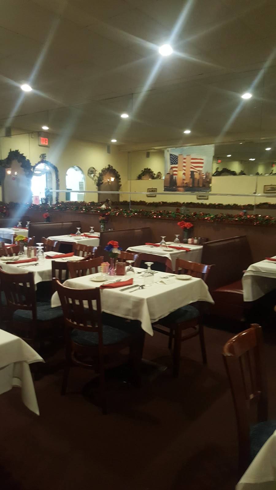 Sergios | restaurant | 5422 Merrick Rd, Massapequa, NY 11758, USA | 5165416554 OR +1 516-541-6554