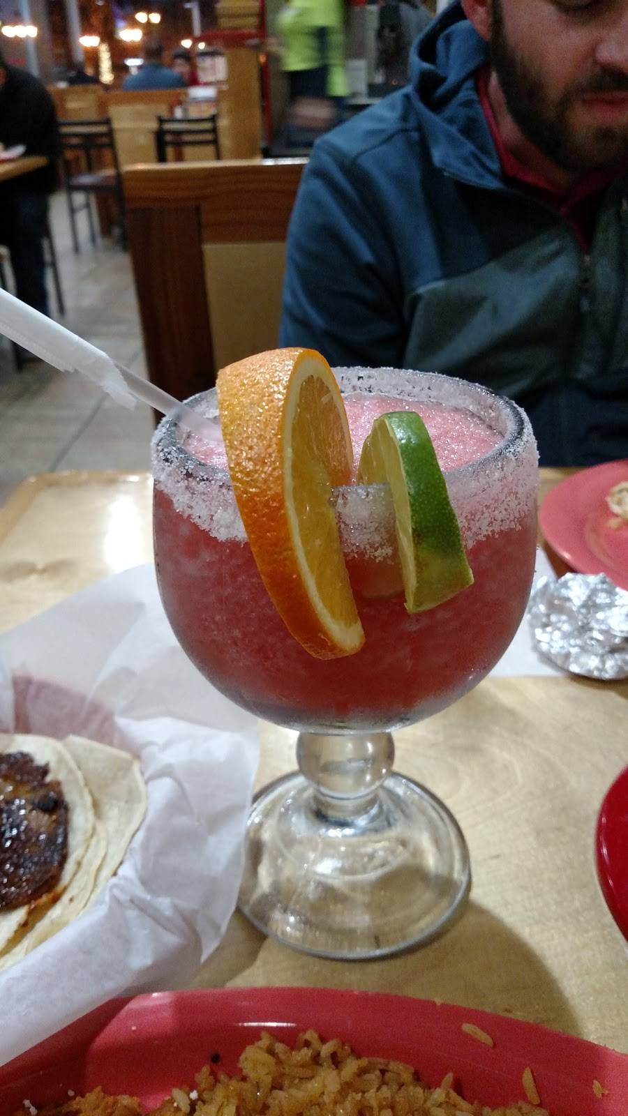 Taqueria Los Compadres | restaurant | 2550 Fair Oaks Blvd #103, Sacramento, CA 95825, USA | 9164800977 OR +1 916-480-0977