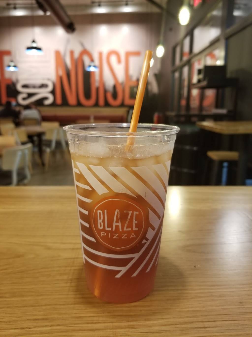Blaze Pizza | meal takeaway | 2139 N Tustin St #3, Orange, CA 92865, USA | 7144087361 OR +1 714-408-7361