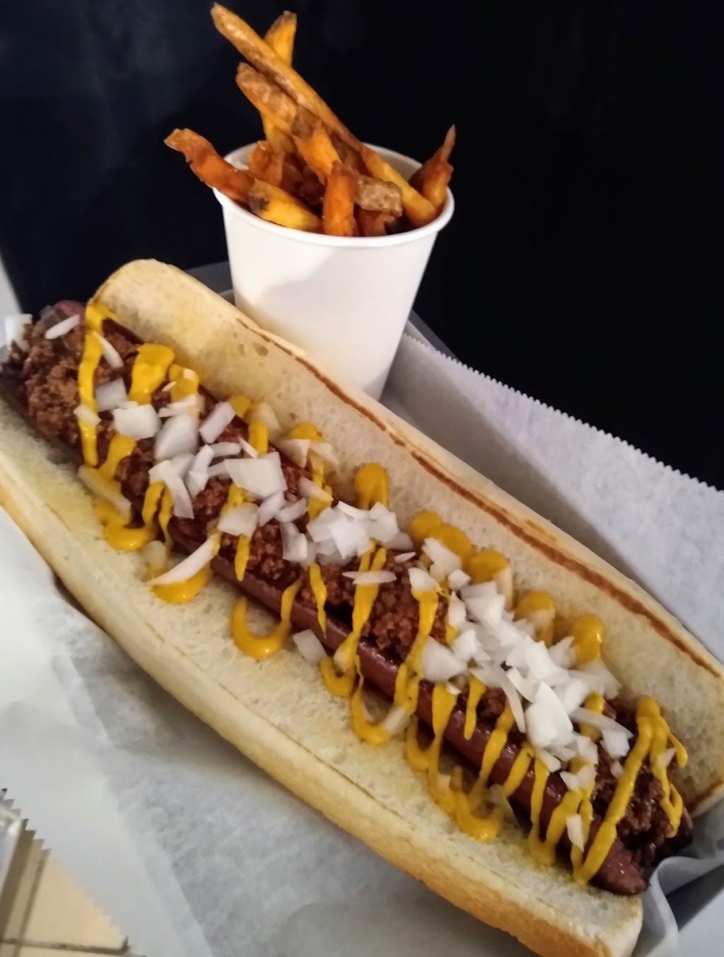 Capital Burgers & Dogs | restaurant | 814 N Robinson St, Richmond, VA 23220, USA | 8043545352 OR +1 804-354-5352