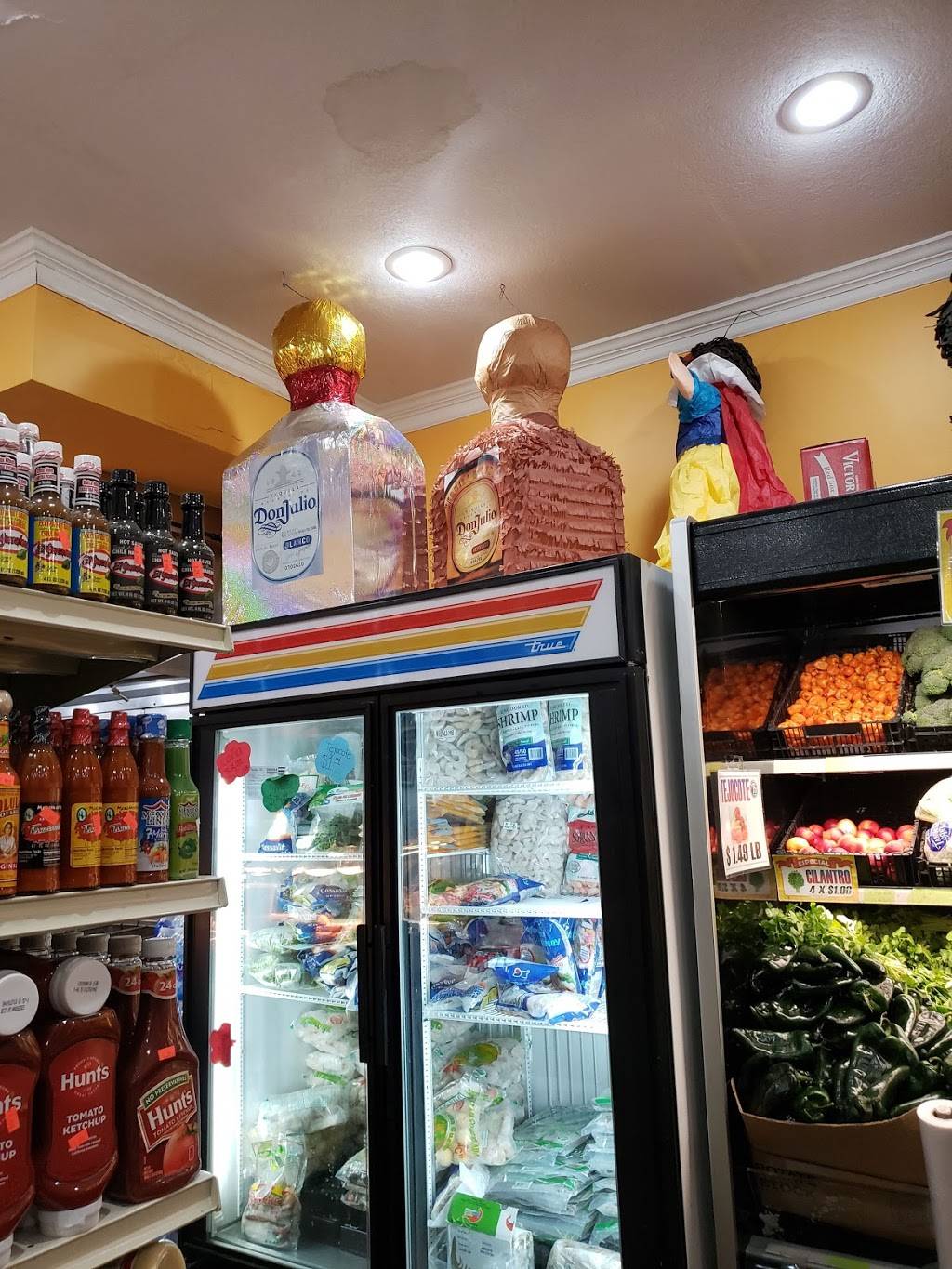 Carniceria El Torito | restaurant | 4901 St John Ave, Kansas City, MO 64123, USA | 8169205307 OR +1 816-920-5307