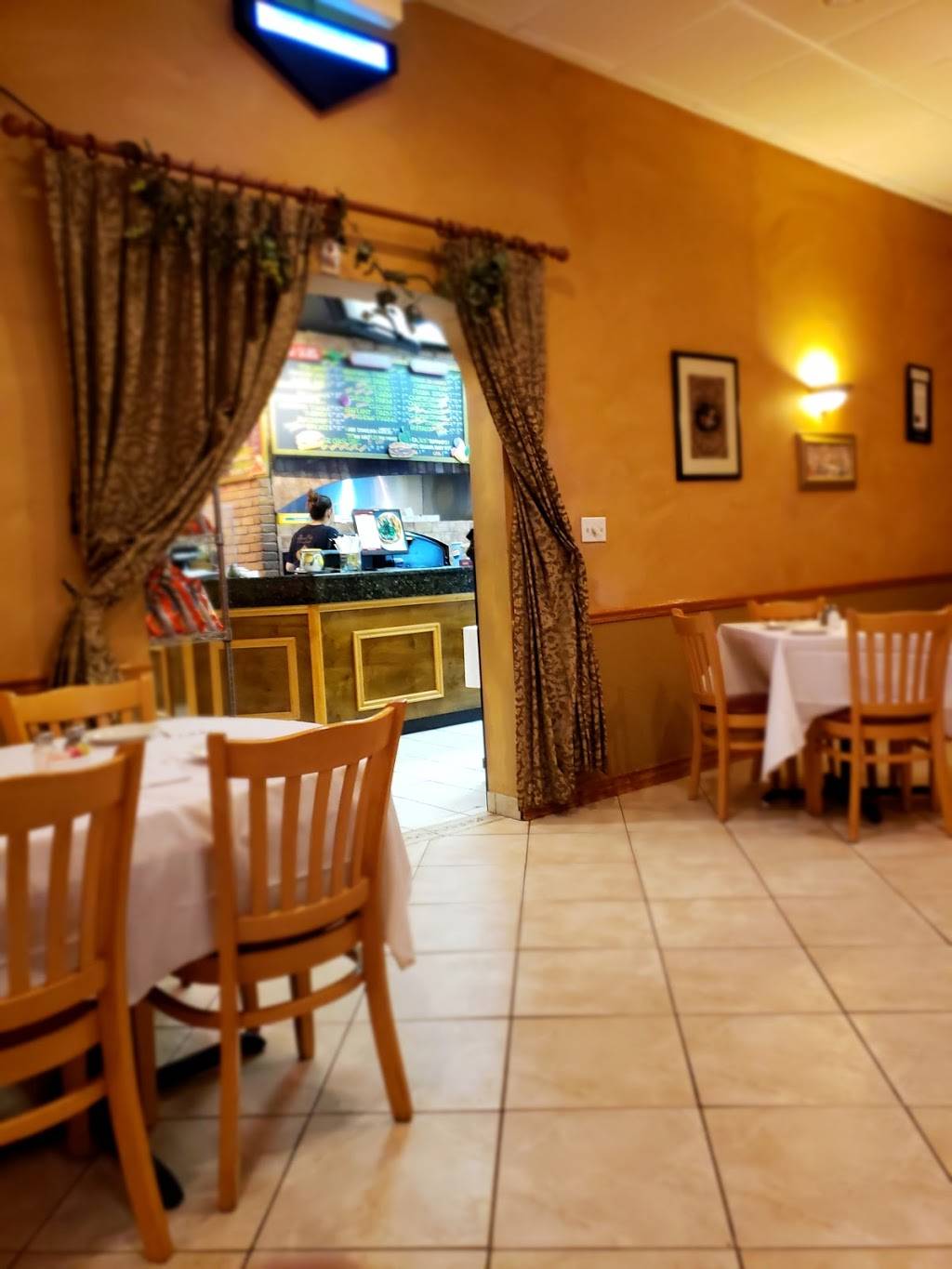 Edison Pizza & Italian Restaurant | restaurant | 2303 Woodbridge Ave # 10, Edison, NJ 08817, USA | 7329851733 OR +1 732-985-1733