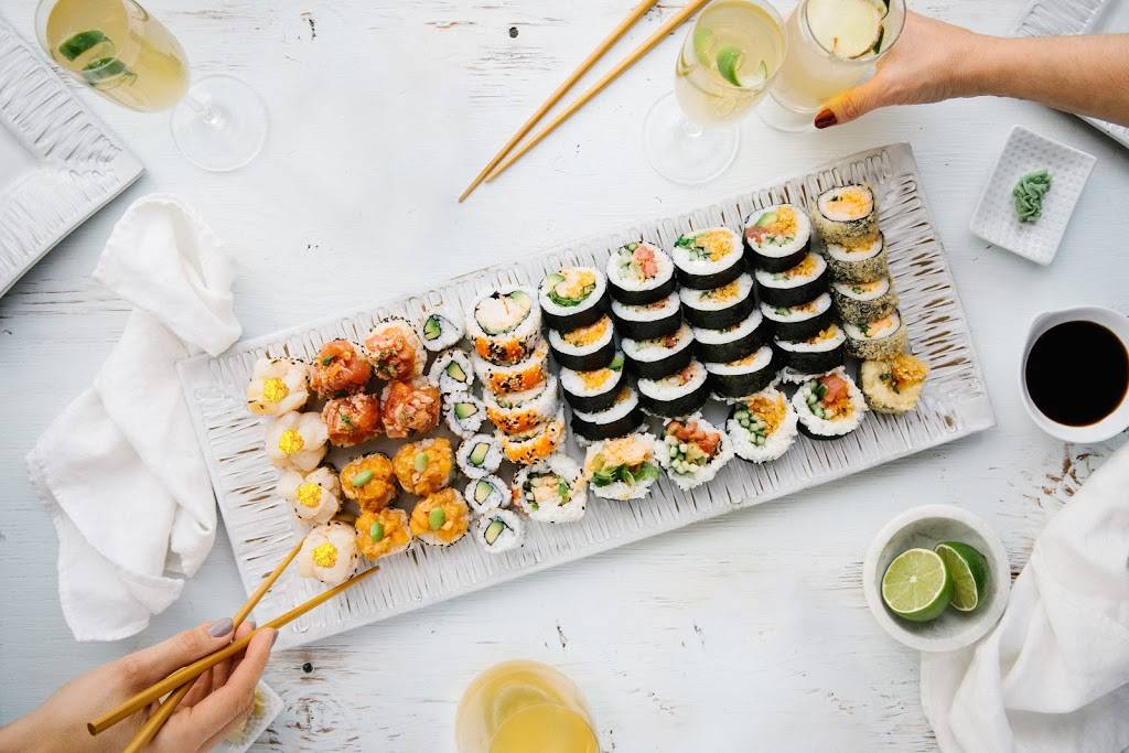 Yuzu sushi | meal takeaway | 7263 Boulevard Laurier, Terrebonne, QC J7M 1V9, Canada | 4507073331 OR +1 450-707-3331