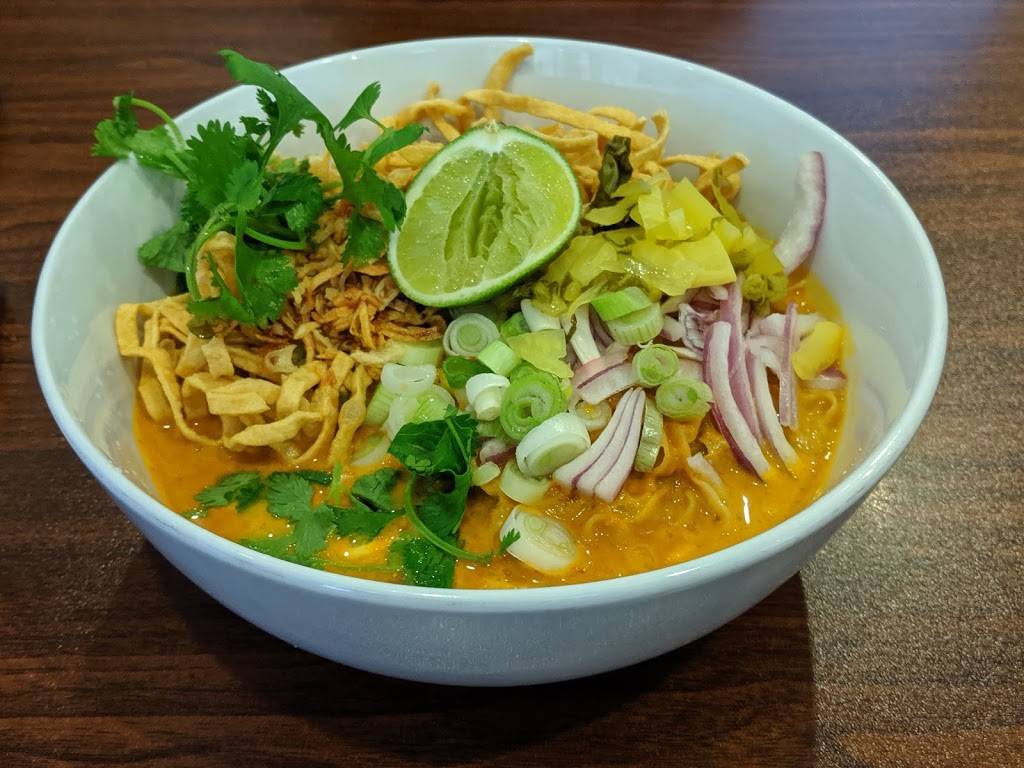 Nuans Thai Kitchen | restaurant | 2350 E Fort Union Blvd, Cottonwood Heights, UT 84121, USA | 8017332622 OR +1 801-733-2622