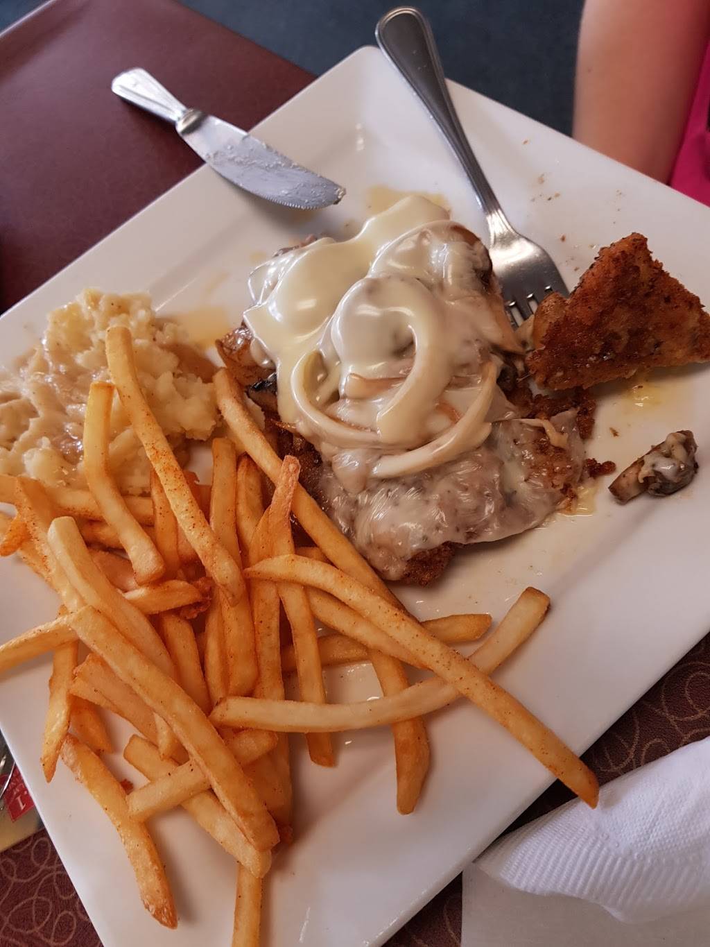 Schnitzel House | restaurant | 17274 San Carlos Blvd #209, Fort Myers Beach, FL 33931, USA | 2394378664 OR +1 239-437-8664