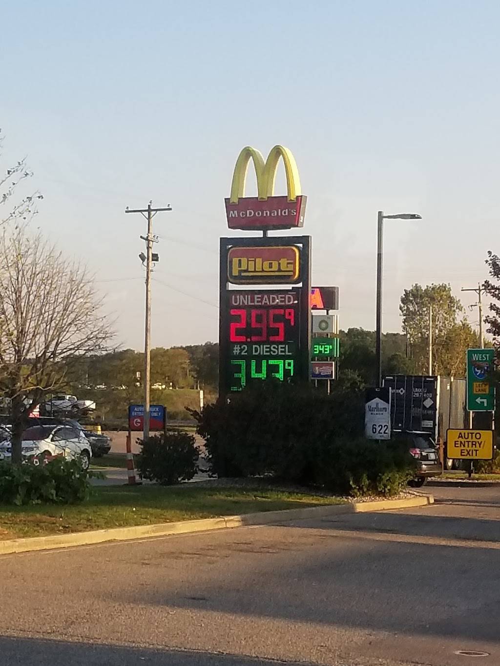 Pilot Travel Center | restaurant | 15901 11 Mile Rd, Battle Creek, MI 49014, USA | 2699689949 OR +1 269-968-9949