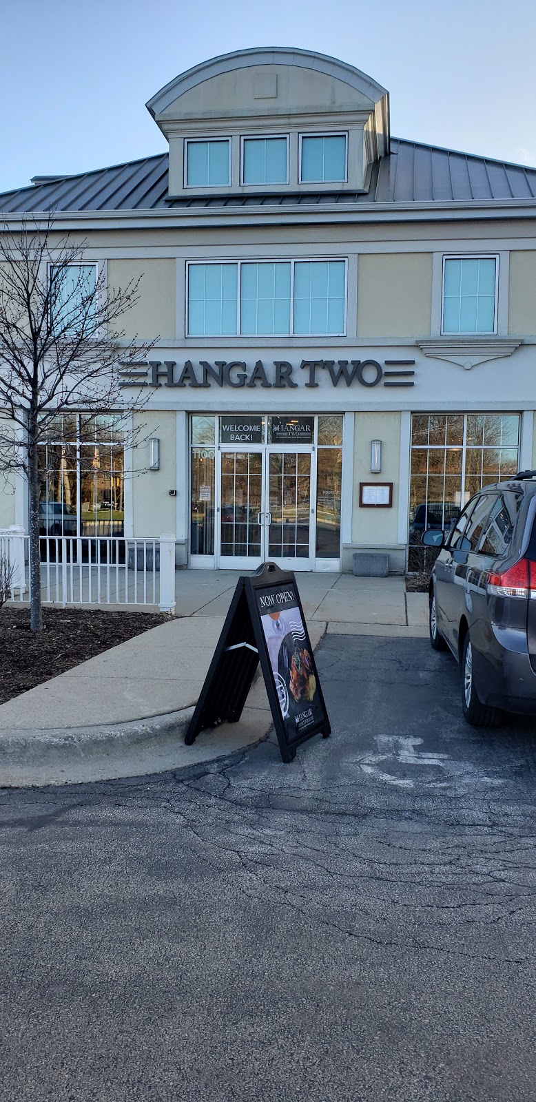 Hangar Two by Tangled Roots Brewing Company | restaurant | 1100 N Milwaukee Ave, Glenview, IL 60025, USA | 8473756986 OR +1 847-375-6986