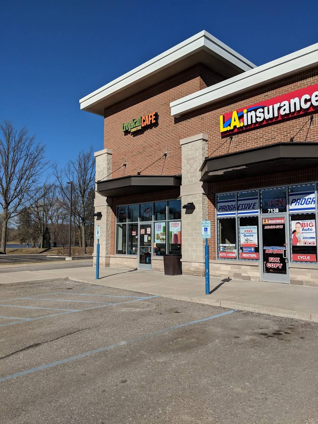 Tropical Smoothie Cafe | restaurant | 7150 Sashabaw Rd, Village of Clarkston, MI 48348, USA | 2486208005 OR +1 248-620-8005