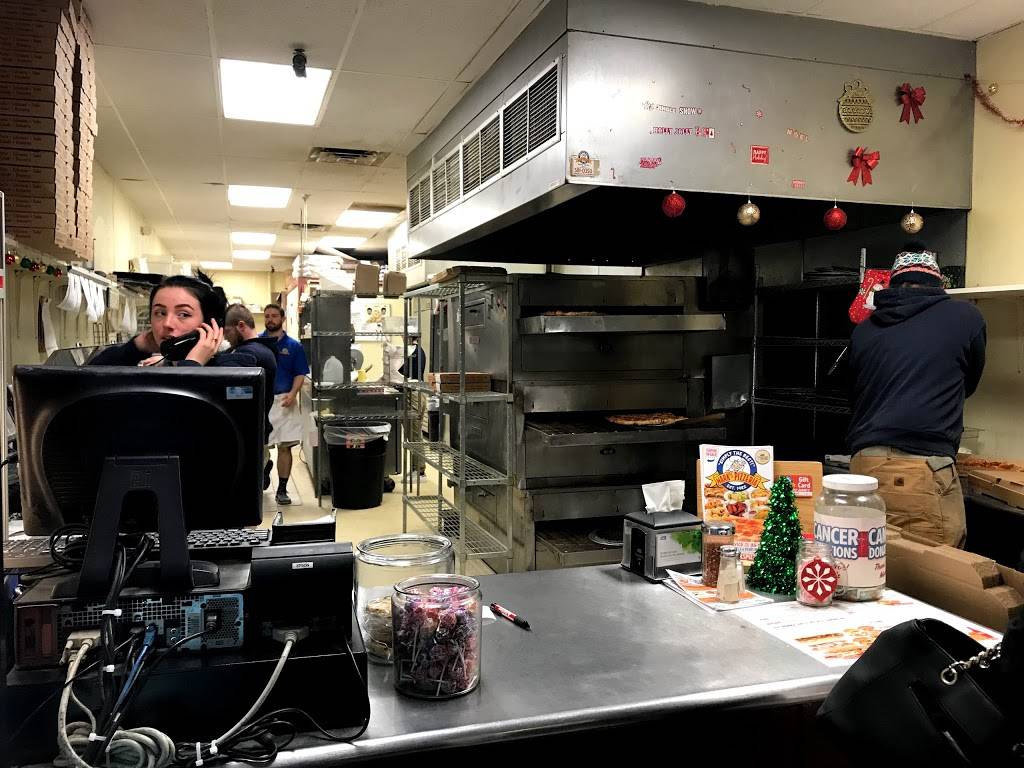 Marks Pizzeria | restaurant | 3670 Mt Read Blvd, Greece, NY 14616, USA | 5855810350 OR +1 585-581-0350