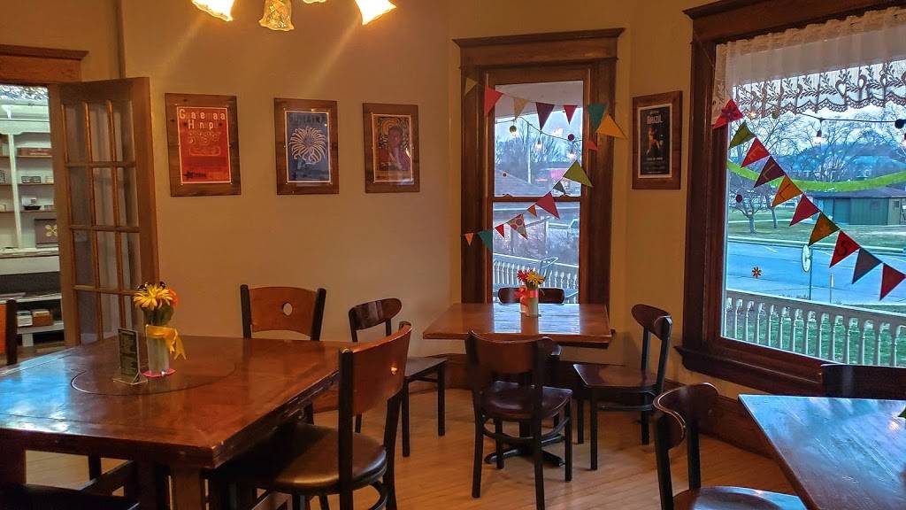 The Hub | cafe | 128 East S Madison St, Lake Mills, WI 53551, USA | 9209450090 OR +1 920-945-0090